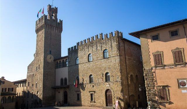 Italia Toscana Arezzo La Vida Es Bella Palazzo Provincia