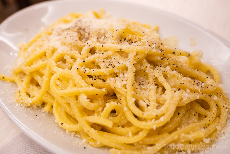 Donde Comer en Roma Tavernella Tonnarelli Cacio Pepe