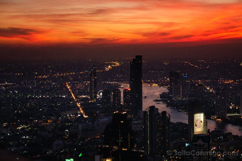 El atardecer desde lo alto del King Power Mahanakhon Que Ver En Bangkok Atardecer King Power Mahanakhon