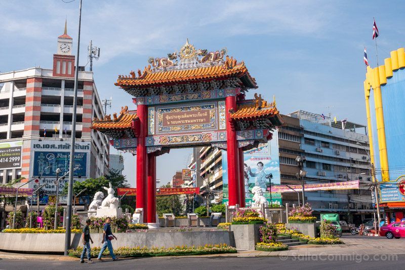 Una de las puertas de Chinatown Que Ver En Bangkok China Town Puerta