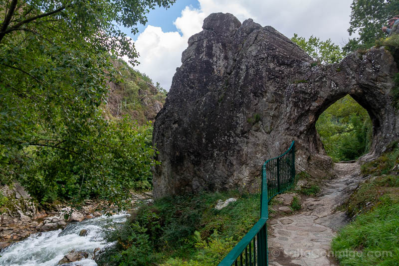 Pueblos Pais Vasco Frances Itxassou Pass de Roland