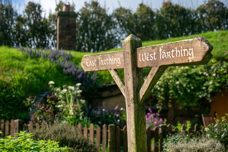 Hobbiton Nueva Zelanda Senal Cartel