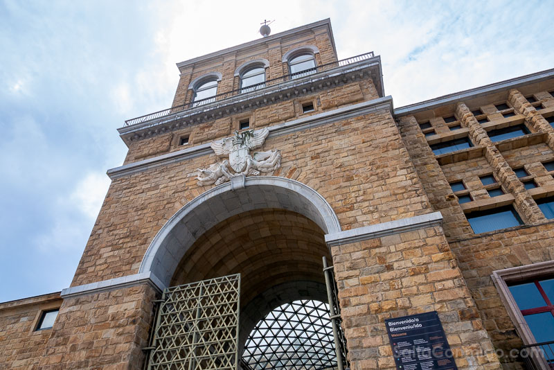 Laboral Gijon Puerta