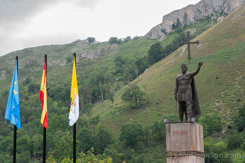 Real Sitio Covadonga Basilica Don Pelayo