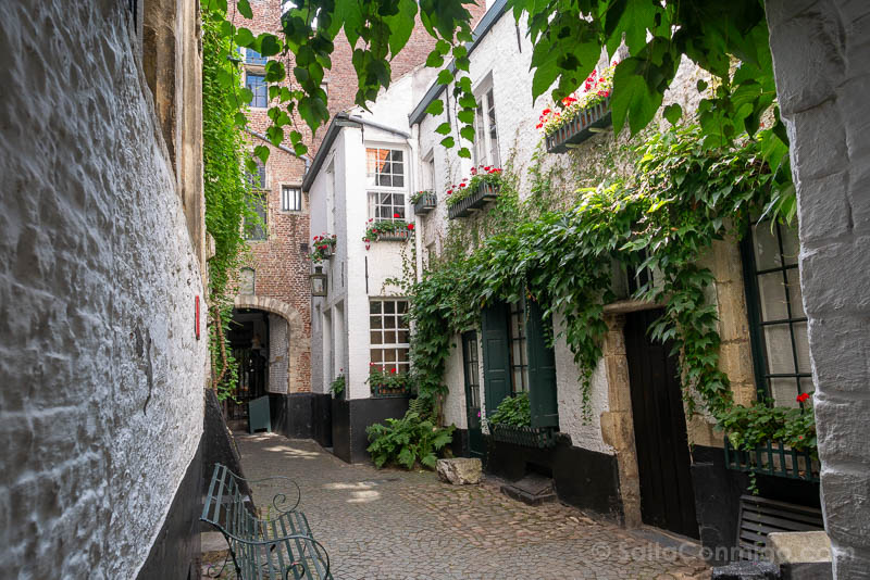 Rincones de Amberes Vlaeykensgang