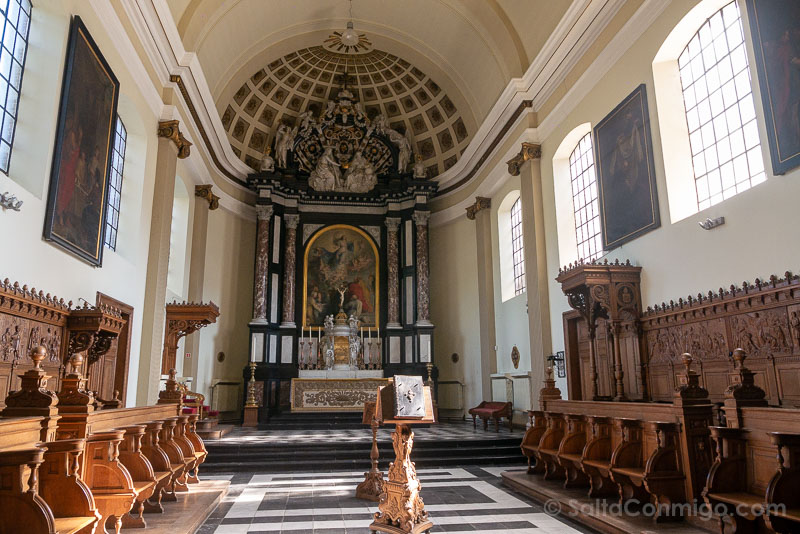 Abadia de Bornem Flandes Iglesia