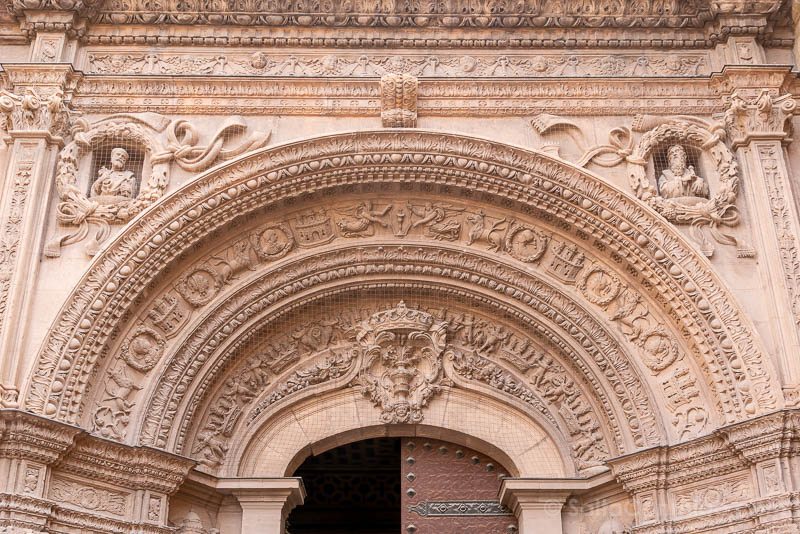 Catedral de Murcia Puerta Cadenas Detalle
