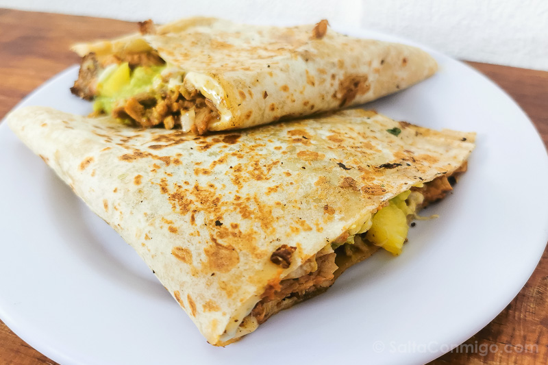 Donde Comer en Playa del Carmen Ay Taco Quesadillas Gigantes