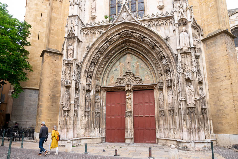 Que Ver en Aix-en-Provence Catedral Saint-Sauveur Portada Gotica