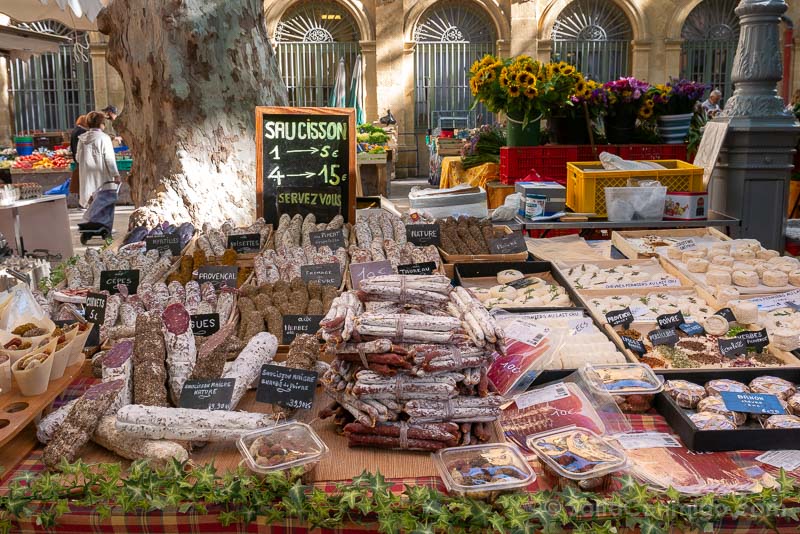 Que Ver en Aix-en-Provence Place Richelme Mercado