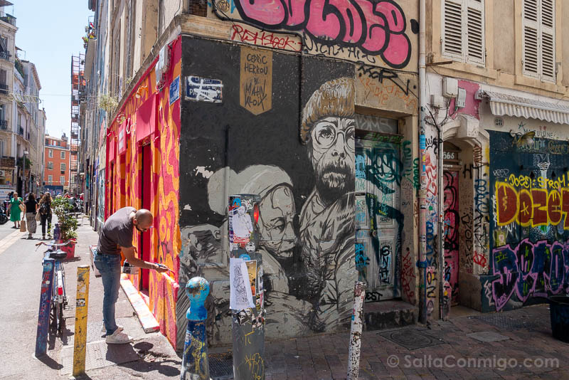 Arte Urbano Marsella Cours Julien Hommage Cedric Herrou Mahn Kloix