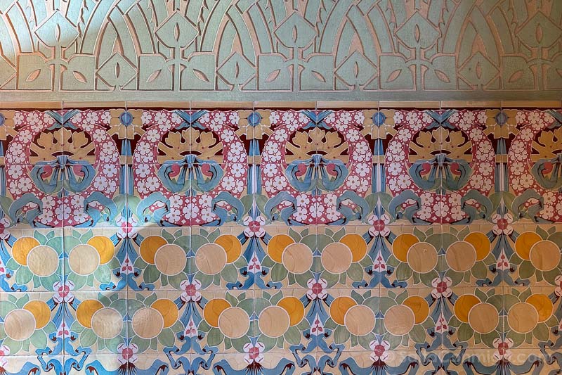 Istitut Pere Mata Reus Modernismo Comedor Azulejos Naranjas