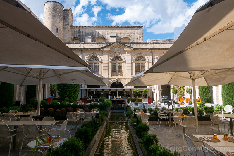 Que Ver en Avignon Restaurante Bibendum Patio