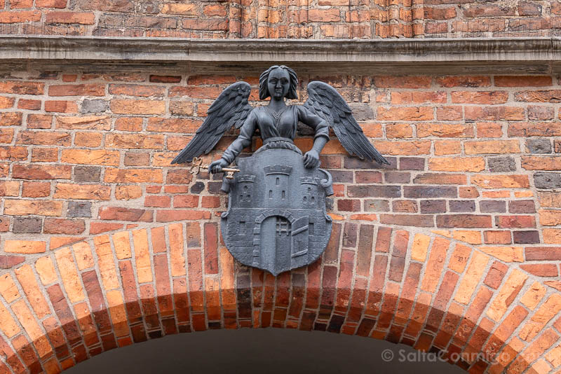 Que Ver en Torun Ciudad Vieja Escudo
