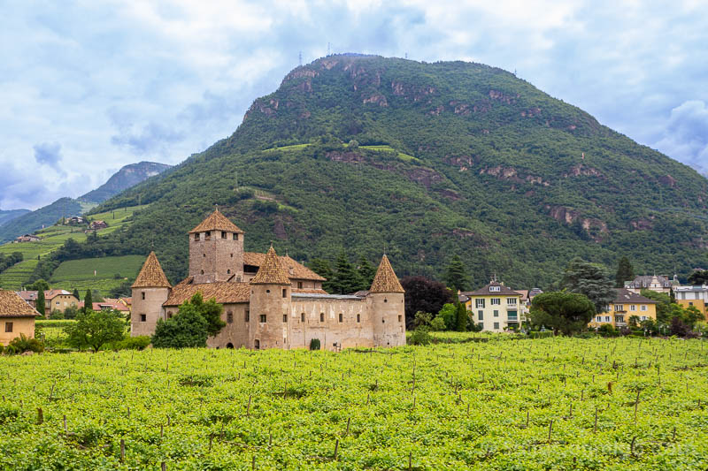 Ruta Dolomitas en Coche Bolzano Castel Mareccio