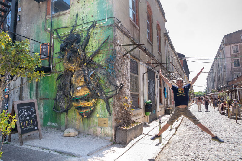 Lx Factory Lisboa Bee Bordalo II Salto
