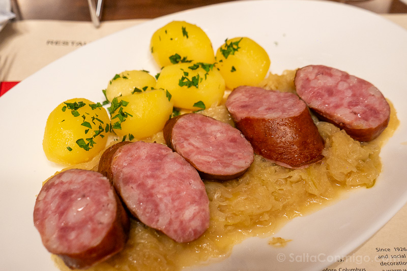 Donde Comer en Zurich Zeughauskeller Saucisson Vaudois