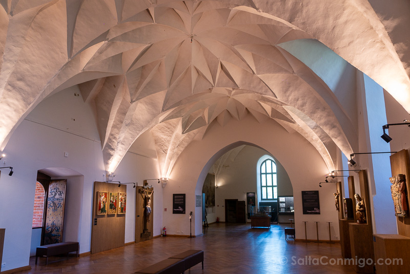 Polonia Copernico Olsztyn Castillo Sala Techo