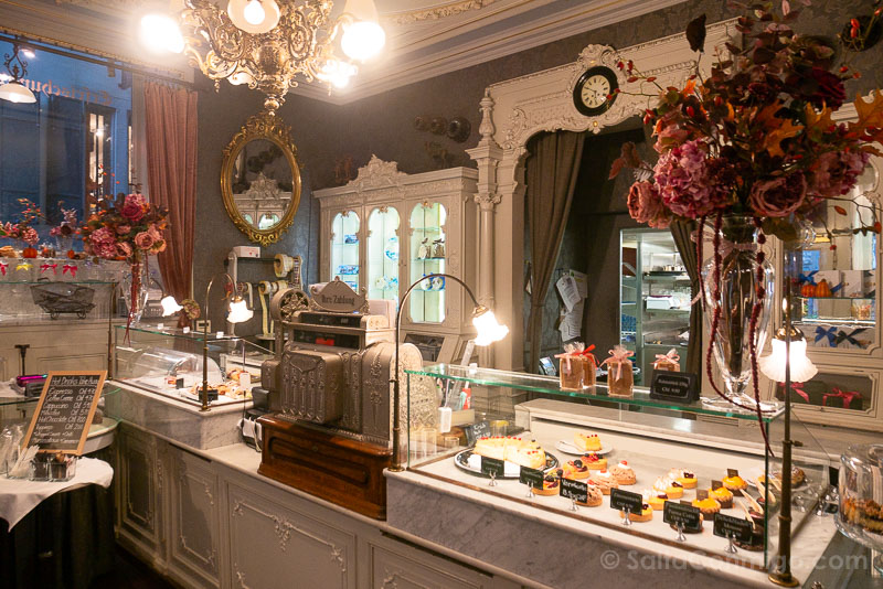 Que Ver en Zurich Cafe Conditorei 1842