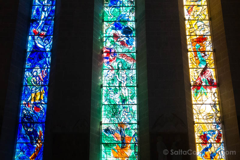 Que Ver en Zurich Fraumunster Vidrieras Chagall Detalle