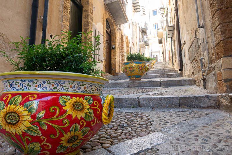 Que Ver en Cefalu Casco Historico Ceramica