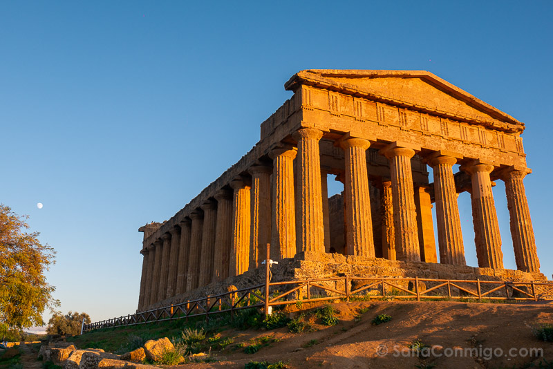 Valle de los Templos Agrigento Sicilia Templo Concordia Atardecer