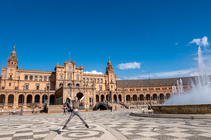 Gratis en Sevilla Plaza de España Salto