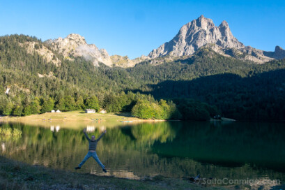 Que Ver en Bearn Pic du Midi Ossau Lago Bious-Artigues Salto