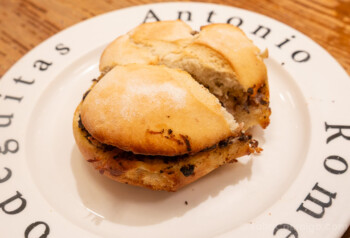 Comer en Sevilla Bodeguita Antonio Romero Montaito Pringa