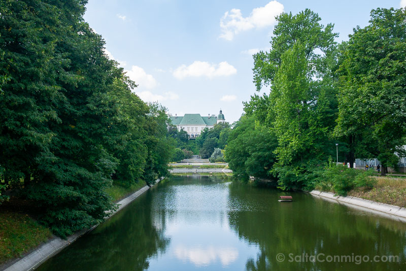 Parque Lazienki Varsovia Castillo Ujazdow Kanal Piaseczynski