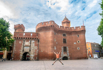 Que Ver en Perpignan Castillet Salto