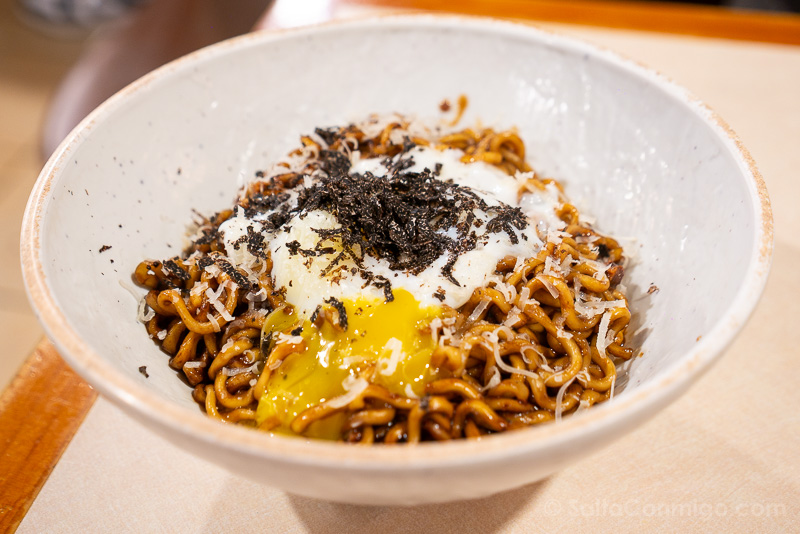 Que Hacer en Gangnam Ggupdang Kkubdang Sinsa Fideos Negros Trufa