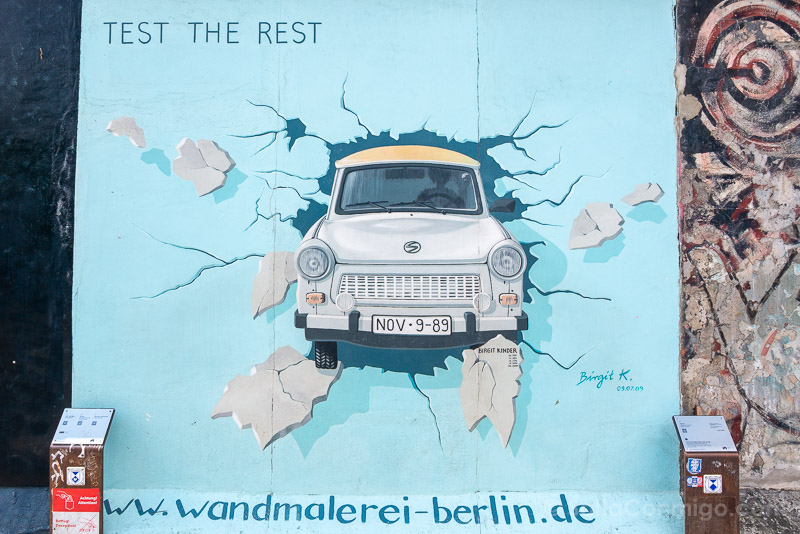 Muro de Berlin East Side Gallery Trabant Birgit Kinders