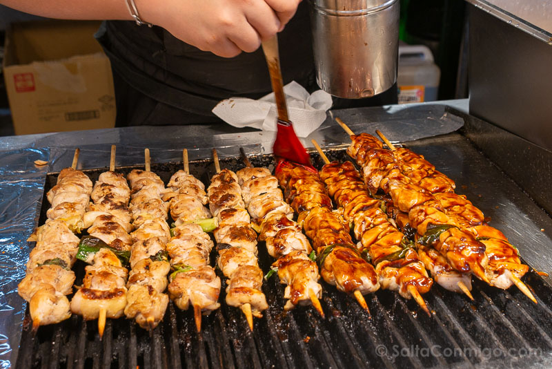Que Comer en Corea del Sur Brochetas Cerdo Negro Jeju
