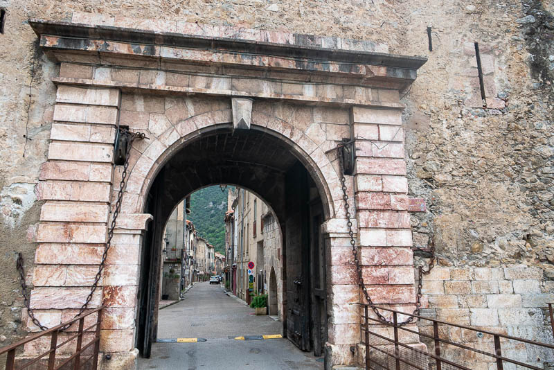 Villefranche-de-Conflent Puerta Espana Rue Saint-Jean