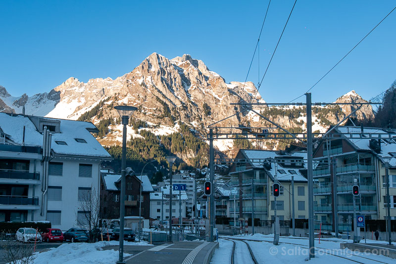 Engelberg Suiza Picos Estacion Tren