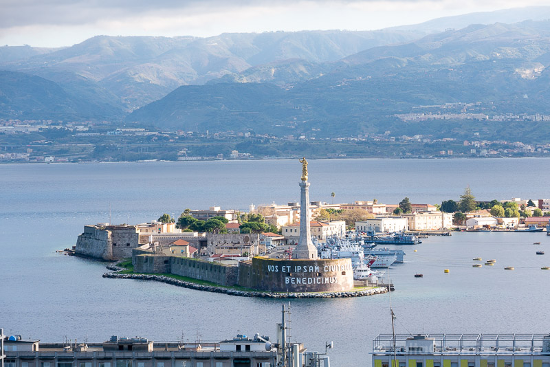 Que Ver en Messina Sicilia Santuario Cristo Rey Vista Estrecho