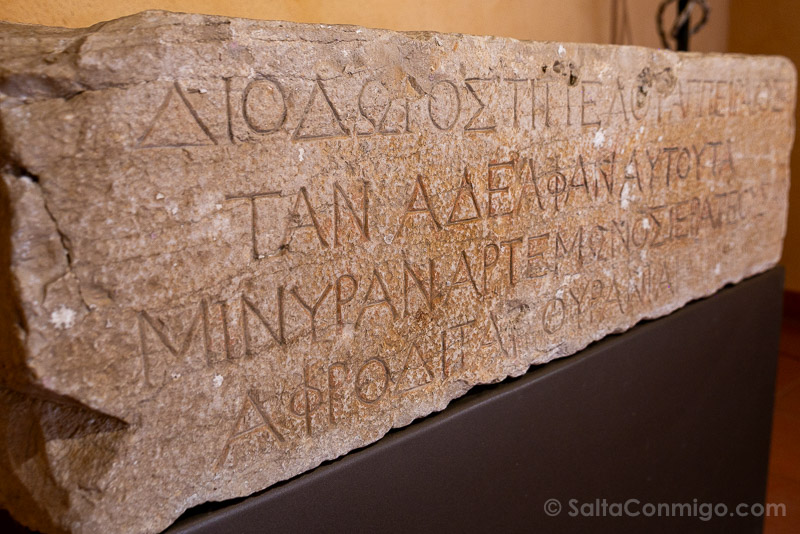 Ruinas de Segesta Sicilia Museo Inscripcion Griego