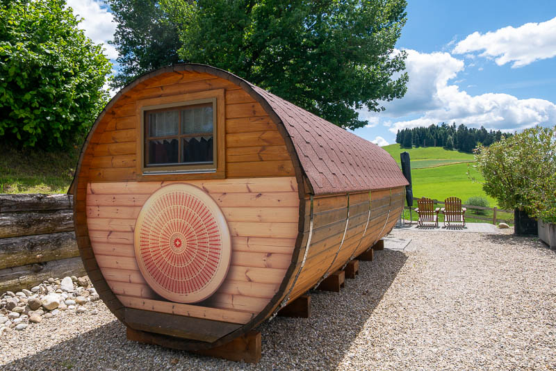 Dormir en Emmentaler Schaukaserei Wohnfass Barril Habitable