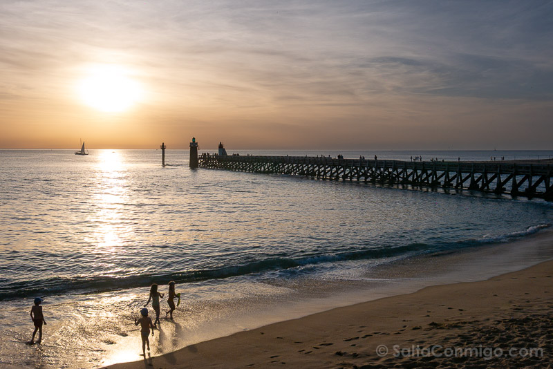 Silueta de l'Estacade al atardecer Que Visitar en Capbreton