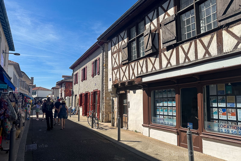 Casa entramado de madera en la Rue du Général-de-Gaulle