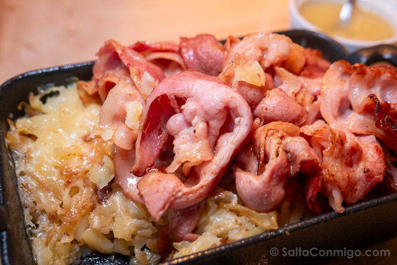 Rösti con Emmental y bacon Altes Trampdepot restaurantes de Berna