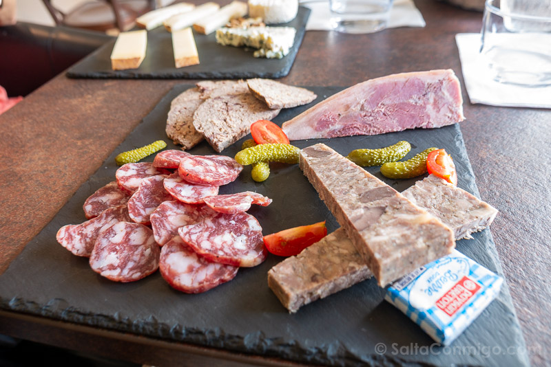 Tablas de embutidos y quesos de Le Comptoir de Germain