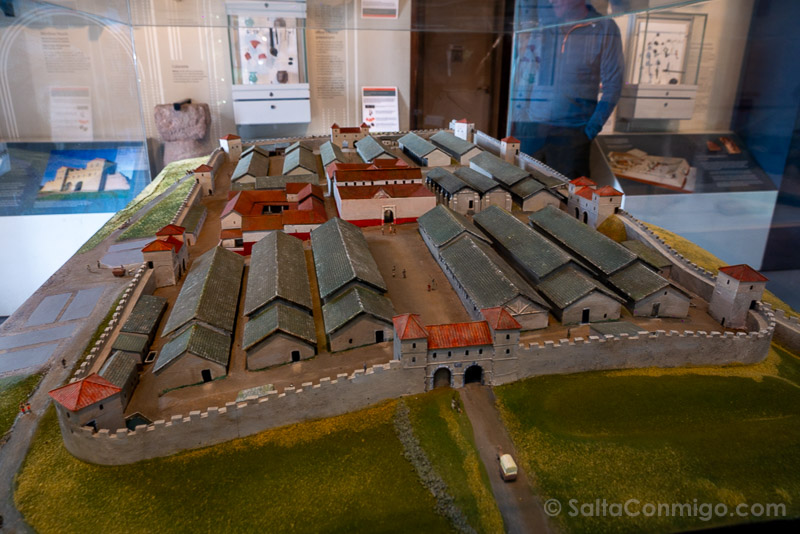 Maqueta de la la estructura clásica de los fuertes romanos