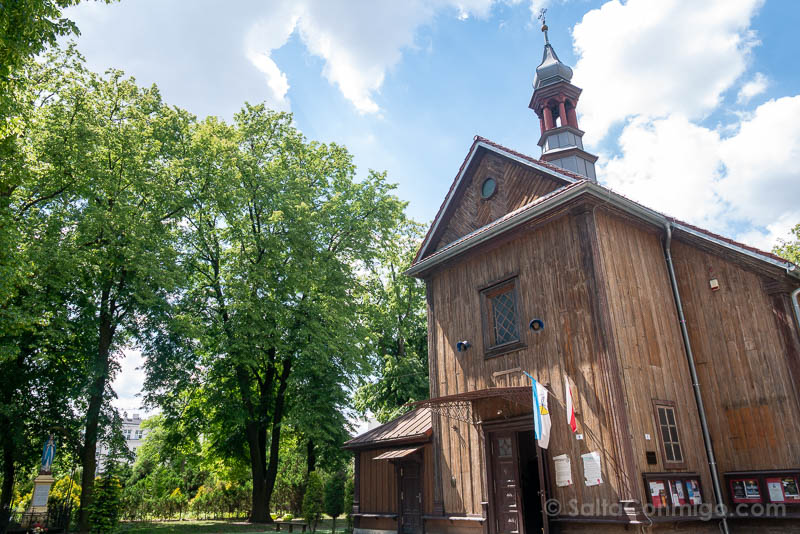 Exterior de la iglesia de San José Qué visitar en Łódź