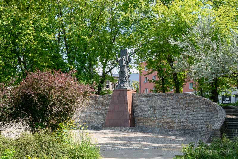 Parque Staromiejski Monumento del decálogo