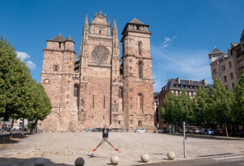 Catedral fachada occidental salto Que ver en Rodez